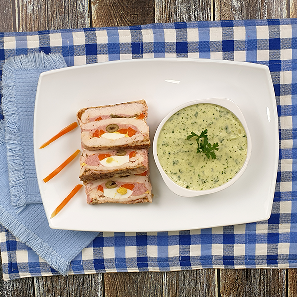 Arrollado de Pollo con Puré de Papas y Acelga